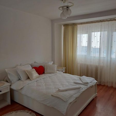 Panorama Mega Apartament Pantelimon Boekarest Buitenkant foto