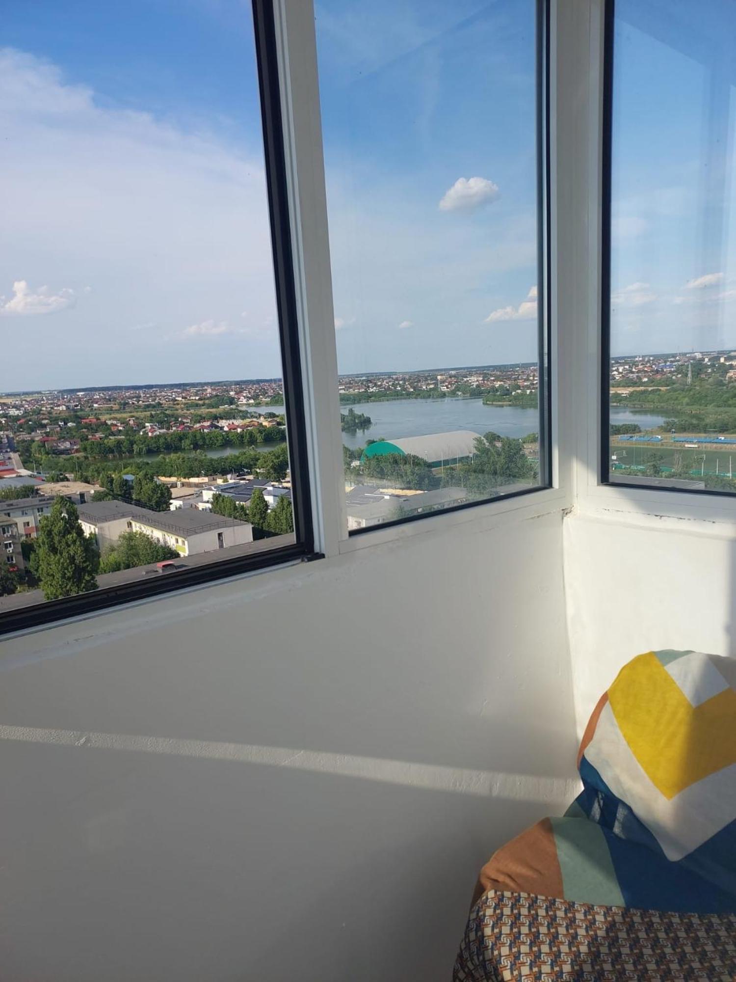 Panorama Mega Apartament Pantelimon Boekarest Buitenkant foto
